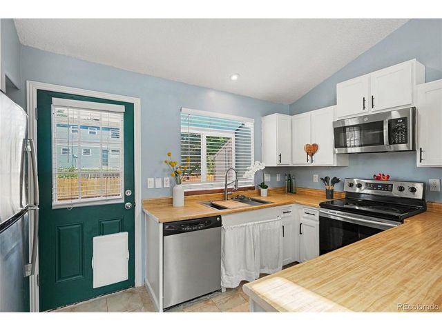 4646 S Dillon Ct A, Aurora, CO 80015