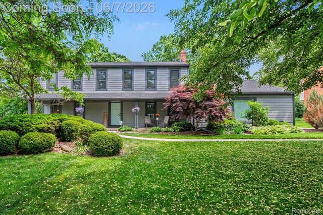 4071 Shore Crest Drive, West Bloomfield Charter Township, MI 48323