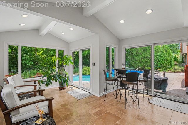 4071 Shore Crest Drive, West Bloomfield Charter Township, MI 48323