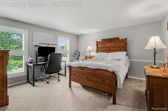 4071 Shore Crest Drive, West Bloomfield Charter Township, MI 48323