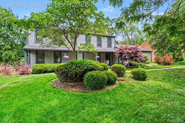 4071 Shore Crest Drive, West Bloomfield Charter Township, MI 48323