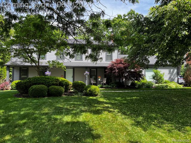 4071 Shore Crest Drive, West Bloomfield Charter Township, MI 48323