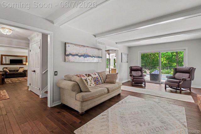 4071 Shore Crest Drive, West Bloomfield Charter Township, MI 48323