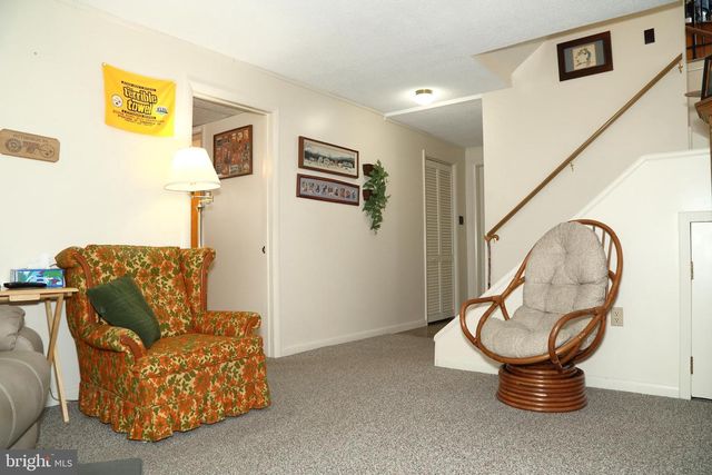 213 N LOCUST ST, Lititz, PA 17543