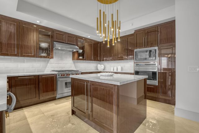 2700 N Ocean Drive 401a, Riviera Beach, FL 33404