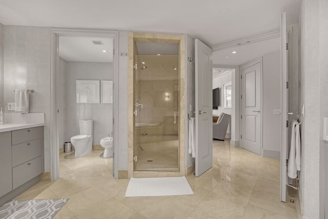 2700 N Ocean Drive 401a, Riviera Beach, FL 33404