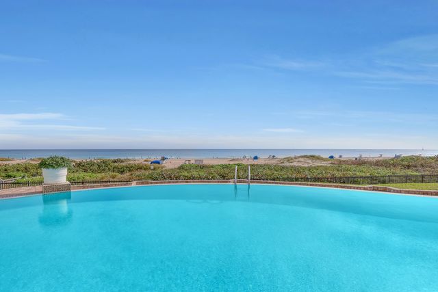 2700 N Ocean Drive 401a, Riviera Beach, FL 33404