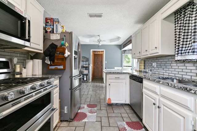 205 Forest Creek Drive, Sherman, TX 75092