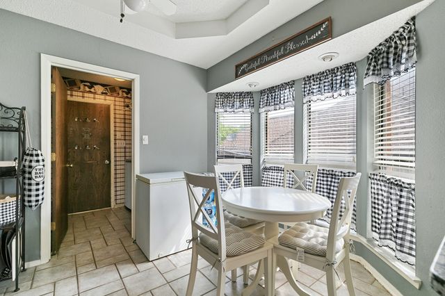 205 Forest Creek Drive, Sherman, TX 75092