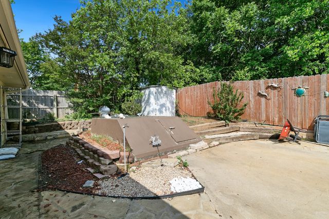 205 Forest Creek Drive, Sherman, TX 75092