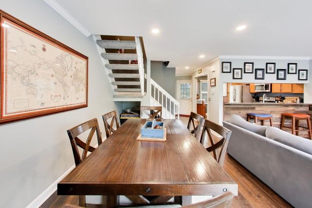 1711 Vermont Drive, Elk Grove Village, IL 60007