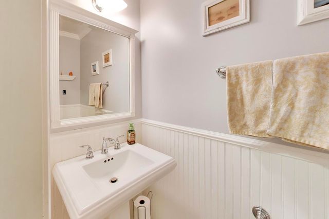 1711 Vermont Drive, Elk Grove Village, IL 60007