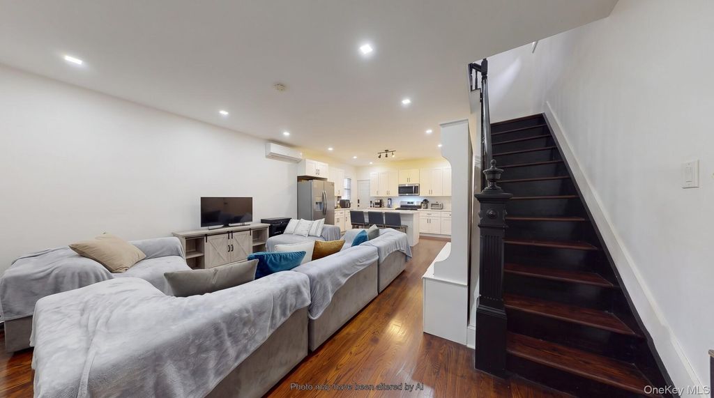9415 Farragut Road, Brooklyn, NY 11236 — photo 5