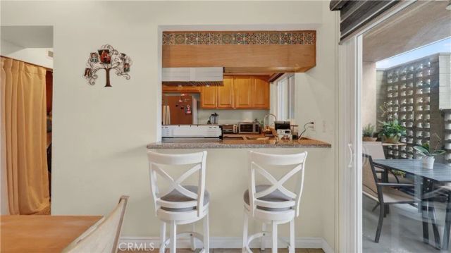 1801 Greenleaf 4, Santa Ana, CA 92706