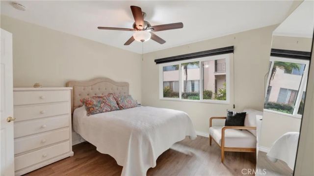 1801 Greenleaf 4, Santa Ana, CA 92706