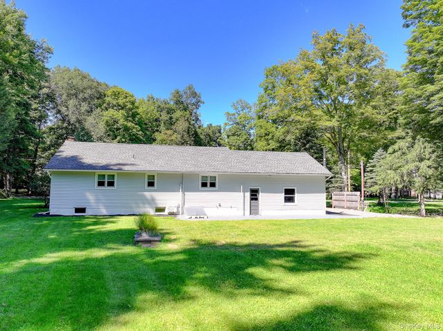 34 Van Buskirk Road, Saugerties, NY 12477