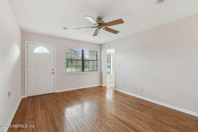 7902 RENOIR Drive, Jacksonville, FL 32221