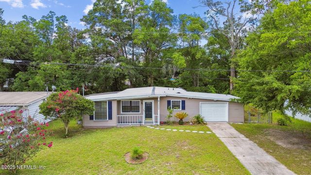 7902 RENOIR Drive, Jacksonville, FL 32221