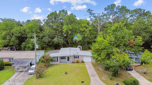 7902 RENOIR Drive, Jacksonville, FL 32221