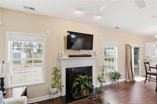 2813 Deepwater Court, Fayetteville, NC 28306