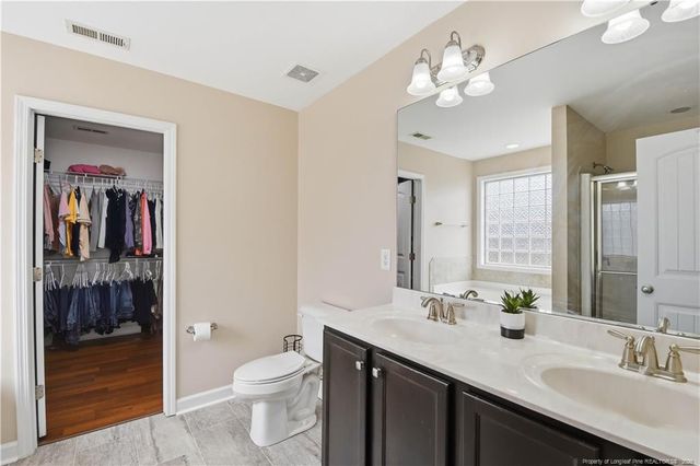 2813 Deepwater Court, Fayetteville, NC 28306