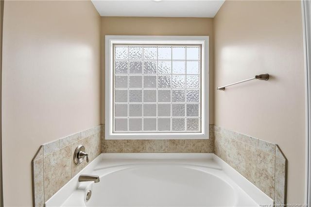 2813 Deepwater Court, Fayetteville, NC 28306