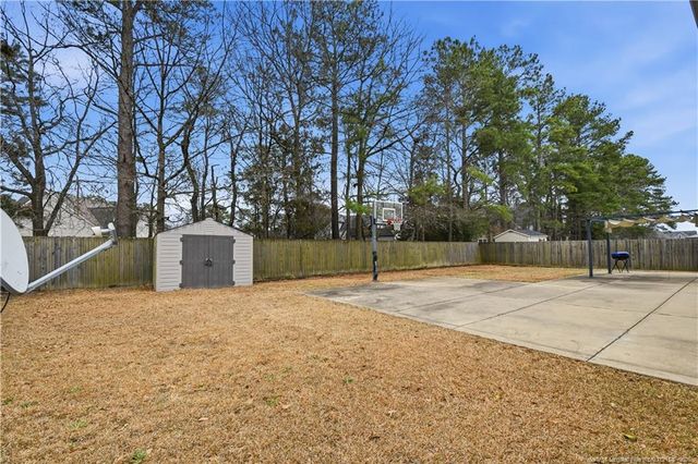 2813 Deepwater Court, Fayetteville, NC 28306