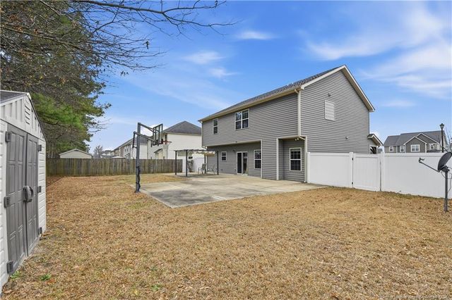 2813 Deepwater Court, Fayetteville, NC 28306