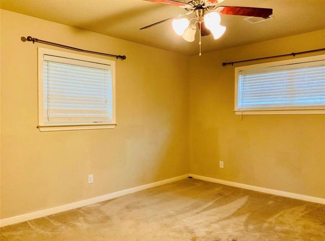 110 Tuna Street, Galveston, TX 77550