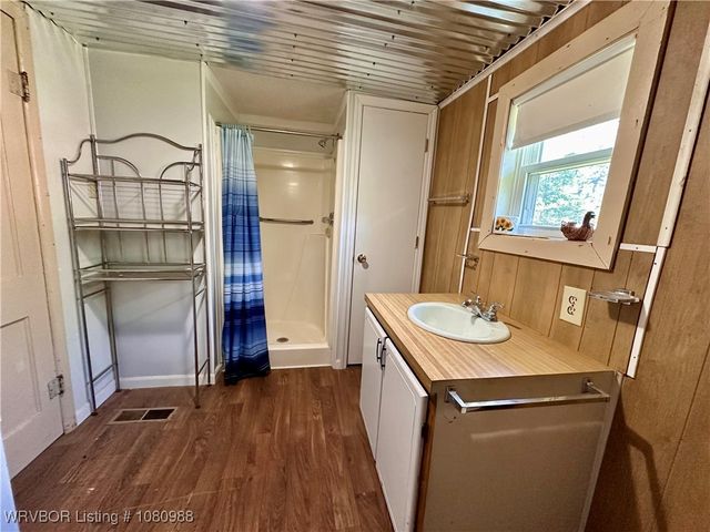 703 Rosettie Street, Wister, OK 74966