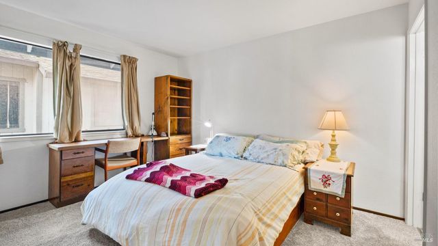 418 Occidental Cir, Santa Rosa, CA 95401