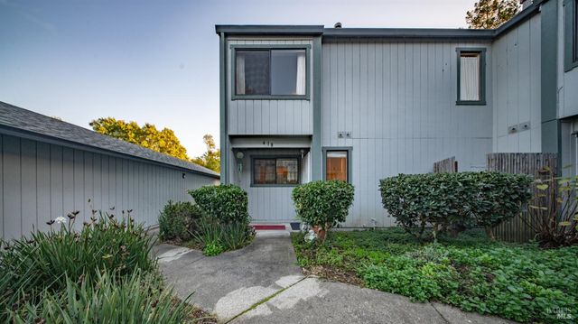 418 Occidental Cir, Santa Rosa, CA 95401