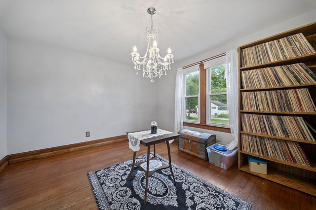 40 Walnut Street, Ashville, OH 43103