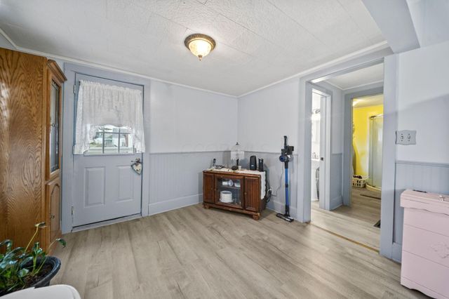 40 Walnut Street, Ashville, OH 43103