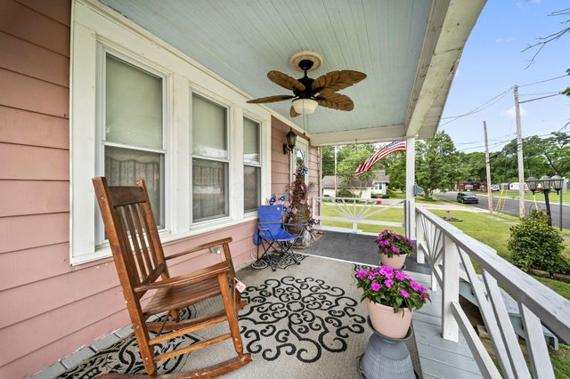40 Walnut Street, Ashville, OH 43103