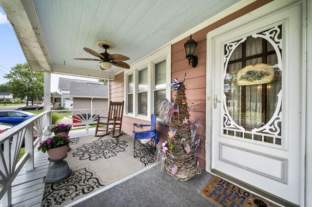 40 Walnut Street, Ashville, OH 43103