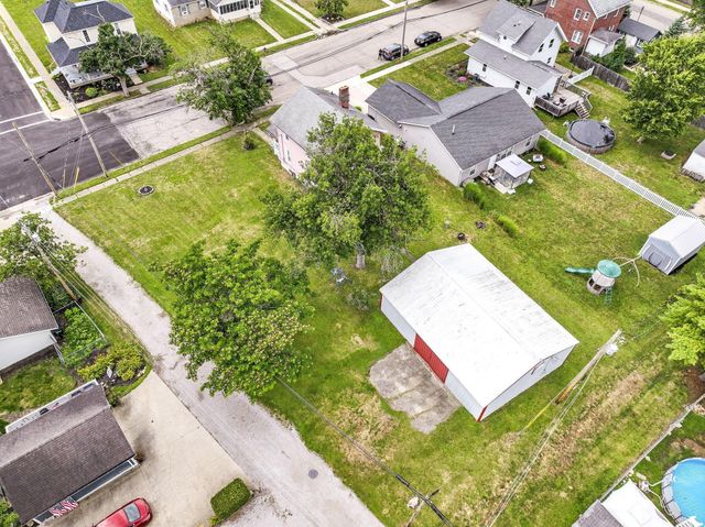40 Walnut Street, Ashville, OH 43103
