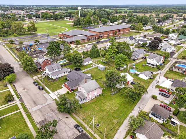 40 Walnut Street, Ashville, OH 43103