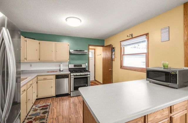 11708 Kentucky Avenue N, Champlin, MN 55316