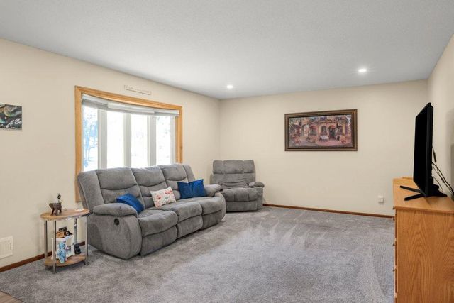 11708 Kentucky Avenue N, Champlin, MN 55316