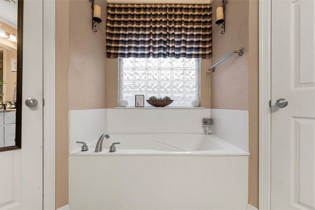 211 Desert Sky Drive, Waco, TX 76657