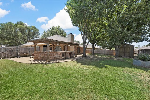 211 Desert Sky Drive, Waco, TX 76657