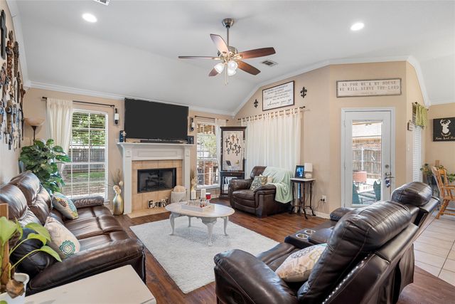 211 Desert Sky Drive, Waco, TX 76657