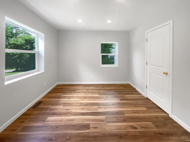 155 Bonham Road, Wyoming, OH 45215