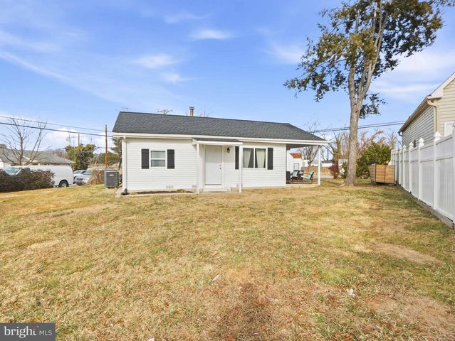 21 DOGWOOD DR, Middle River, MD 21220