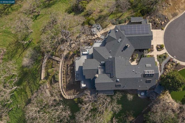 3284 Surmont Dr, Lafayette, CA 94549