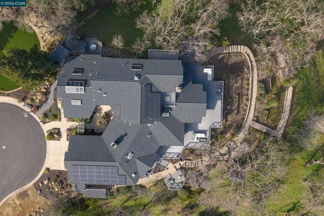 3284 Surmont Dr, Lafayette, CA 94549