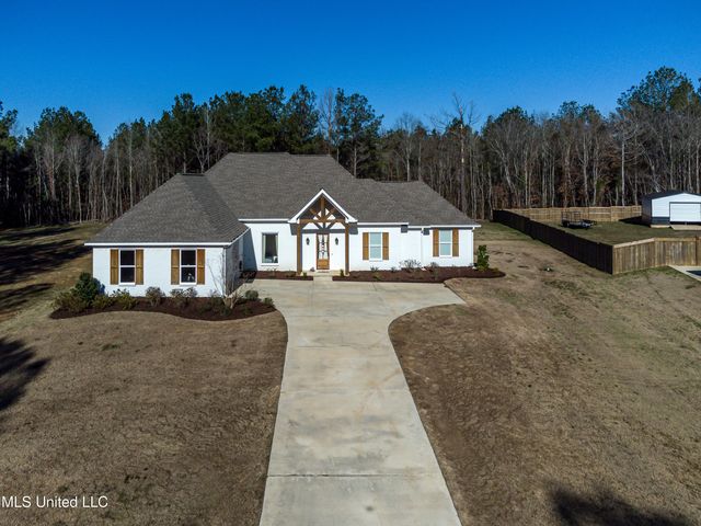 1656 Old Lake Road, Brandon, MS 39042