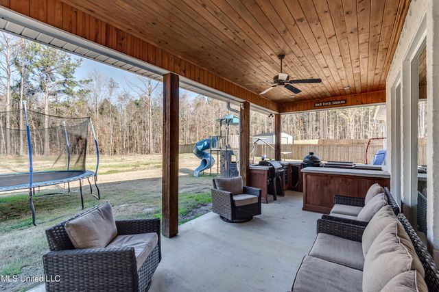 1656 Old Lake Road, Brandon, MS 39042