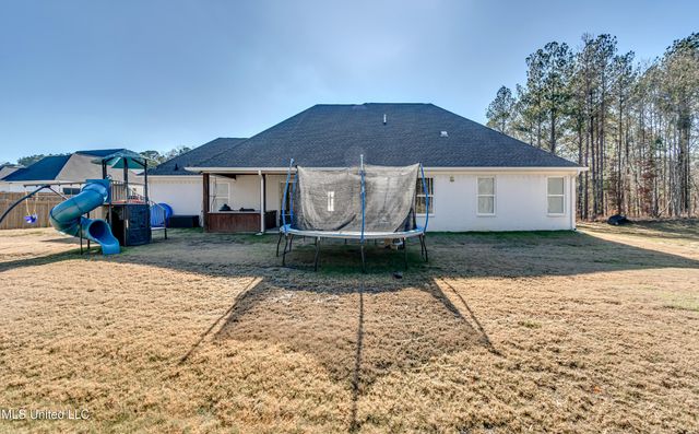 1656 Old Lake Road, Brandon, MS 39042